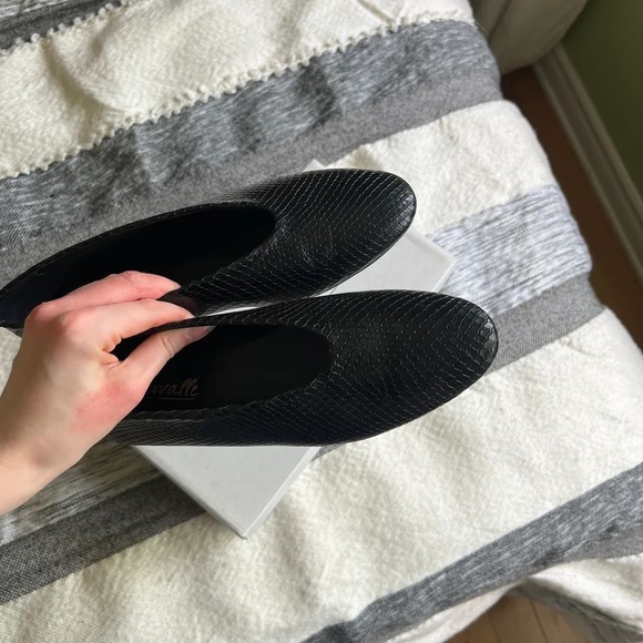 SOLD ❌L’intervalle black flats - des soulier ballerine noire de l’intervalle - Picture 5 of 7